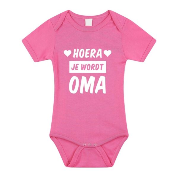 Hoera je wordt oma cadeau baby rompertje roze voor meisjes